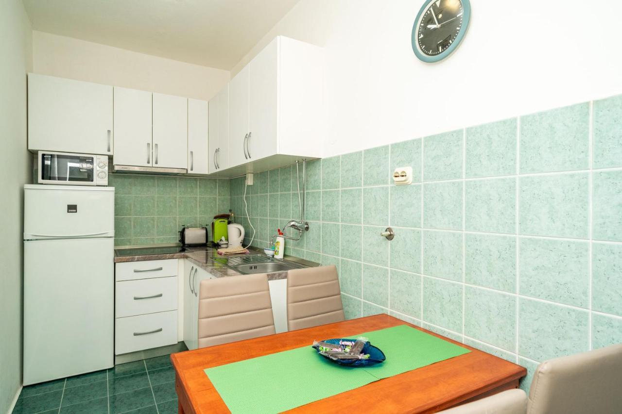 Apartments Peco Mokosica Bagian luar foto